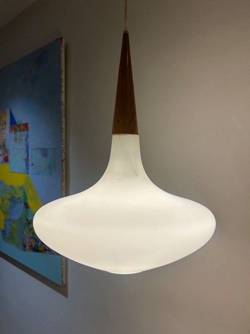 Louis Kalff Hängelampe aus Teakholz und Opalglas – hanglampen, Wood (photo 2 of 8)