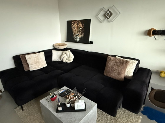 WERSAL Plaza L Design Corner Sofa - Black - Electric Seat, Velvet, Polyester (photo 4 of 7)