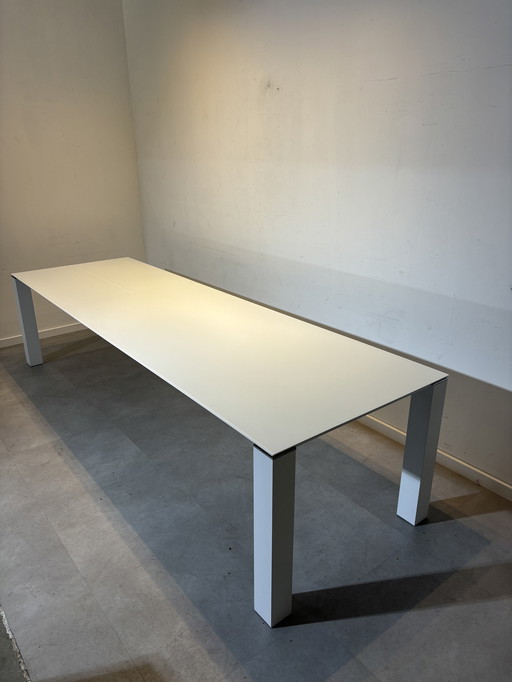 Eettafel Jori Model “Dente” Verlengbaar