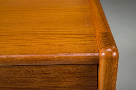 Image 1 of Deens Teakhouten Model VM202 Nachtkastje toegeschreven aan Vildbjerg Møbelfabrik, jaren 60