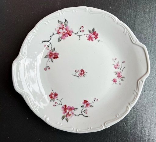 12 borden en 1 serveerschaal, wit porselein met roze appelbloesemmotieven, Sologne porselein