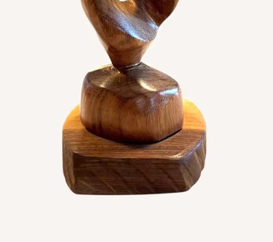 Image 1 of Statua in legno intagliata a mano