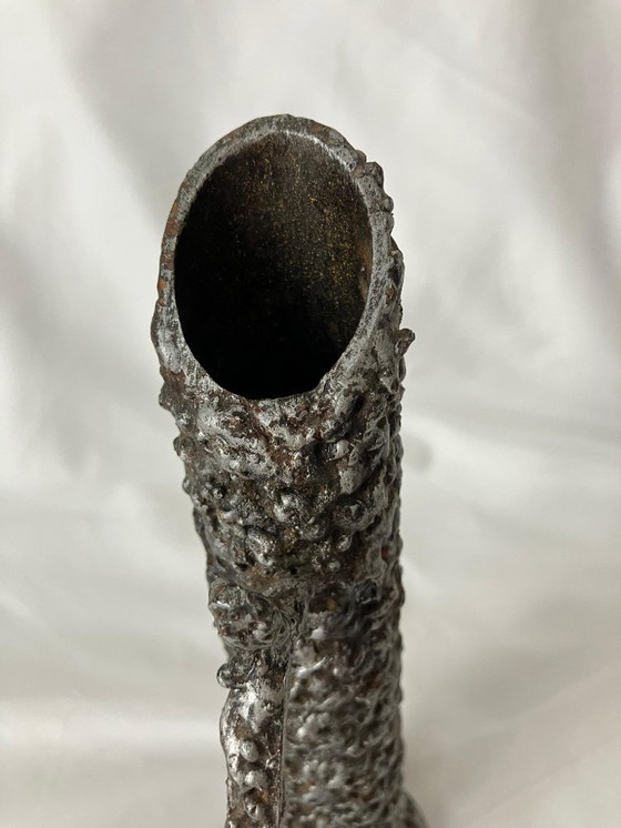 Image 1 of Brutalistische handgeschmiedete Eisenvase