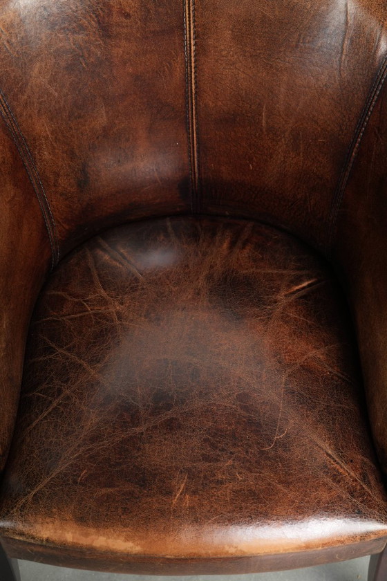 Image 1 of 2x handige schapenleren bijzetstoel/ fauteuil/tubchair met karakter en een mooi patina