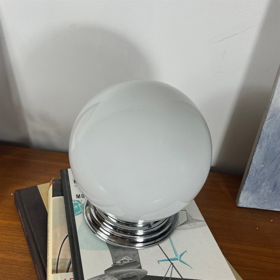 Plafonnier ou applique globe en verre opaline blanc 20 cm rosace de fixation en inox – Glass (photo 2 of 9)