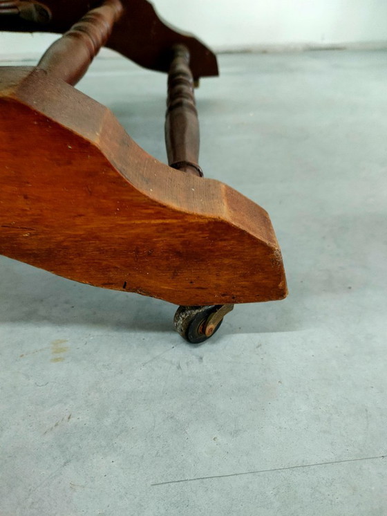 Image 1 of Sedia a dondolo antica vintage con meccanismo a bobina