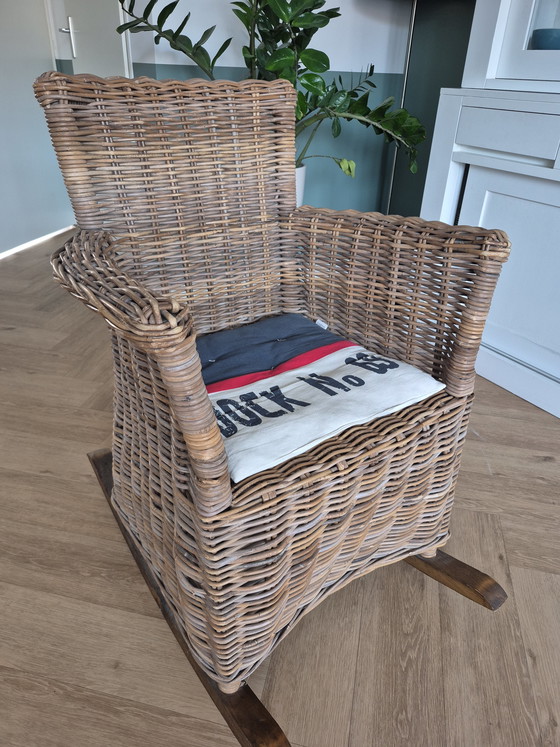 Image 1 of Schommelstoel 