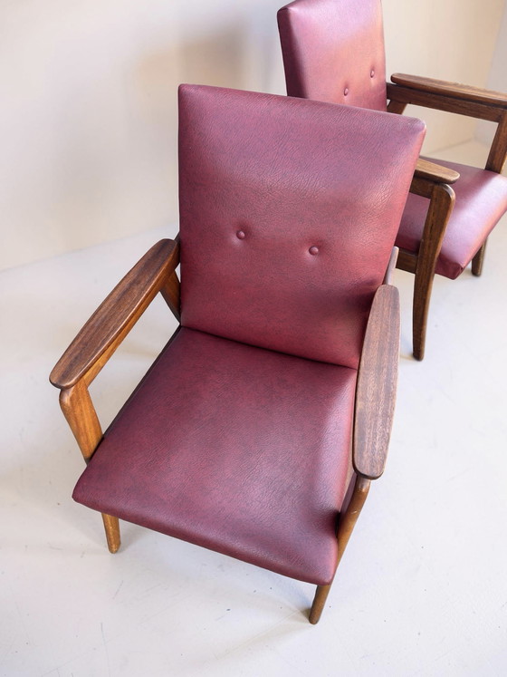 Image 1 of Ensemble de fauteuils design vintage – similicuir rouge et teck (années 1960)