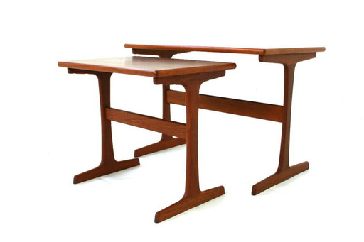 like new! Arne Wahl Iversen for Vinde, 2x Danish Mid - Century Teak Nesting Table, Vintage coffee table, side table, 1a restored