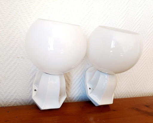 2x Art Deco Porcelain and Opaline Wall Sconces