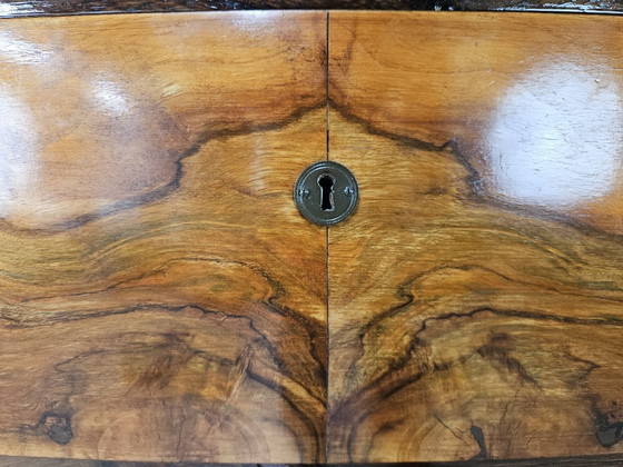 Image 1 of Toscaanse art deco commode uit de jaren 1940 van wortelnotenhout.