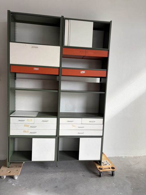 Sistema de armarios modulares Gispen – kasten, Metal