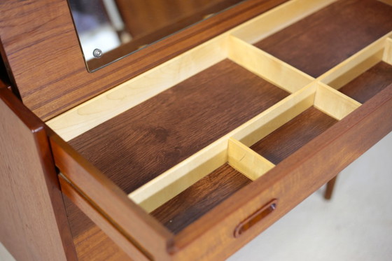 Image 1 of Teak dressing table