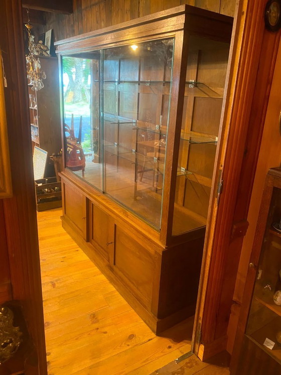 Image 1 of Escaparate de una tienda de la década de 1930.