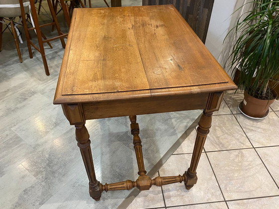 Image 1 of Escritorio con 1 cajón en madera maciza de roble con patas torneadas y talladas, 89x62cm
