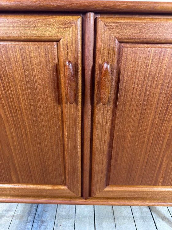 Image 1 of Mueble de almacenamiento escandinavo de teca de la década de 1970 de RT Moëbel