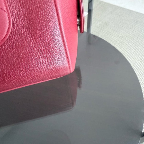 Image 1 of Borsa Chanel Flap Medium - Caviar 25CM trapuntata rosso scuro con finiture argentate Serie 24