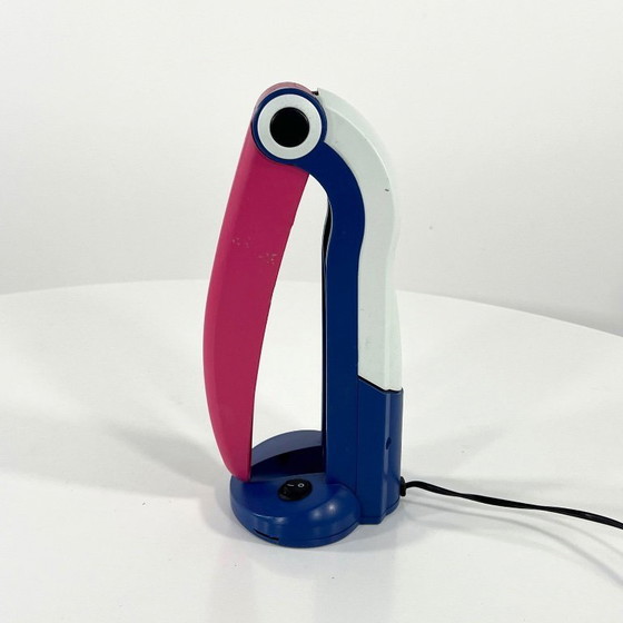 Image 1 of Lampe Toucan Bleu et Rose par H.T. Huang pour Huanglite, années 1980
