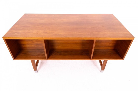 Image 1 of Teakhouten bureau, Eigil Petersens Mobelfabrik, Denemarken, jaren 1960.