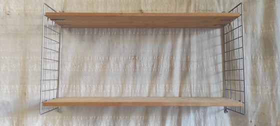 Image 1 of Étagère murale style string en métal et bois - mid. XXeme
