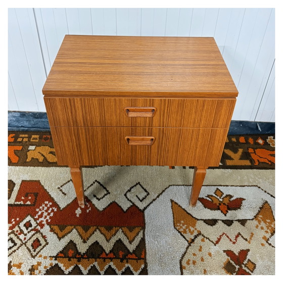 Image 1 of Vintage houten nachtkastje