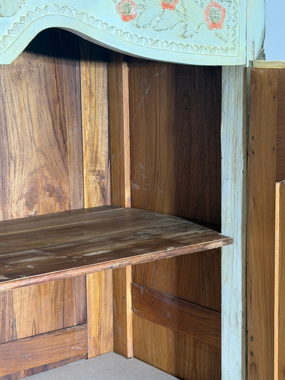 Sierlijk handbeschilderde kledingkast in barokstijl – Kledingkast met bloemmotieven – Kledingkasten, Wood (photo 8 of 8)