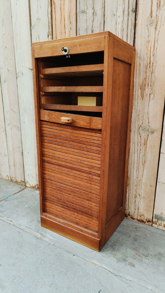 Image 1 of Vintage Industriële Oude Antieke Eikenhout Archiefkast Rolluikkasten