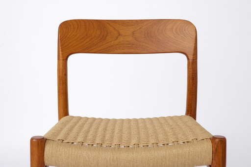 1 de 12 Chaise Niels Otto Møller modèle 75 en teck - Classique du design danois, années 1960, entièrement restaurée