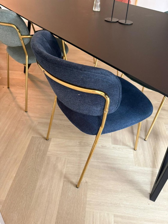 Image 1 of Esszimmerstühle mit goldfarbenem Gestell (4 Farben)