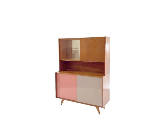 Image 1 of Mobiletto vintage U-452 con vetrina e bar - Jiri Jiroutek