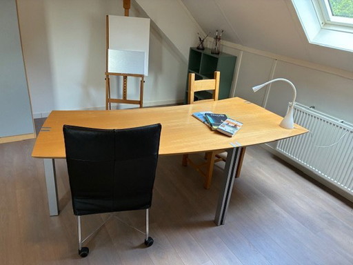 Desigh ash wood table Harvink