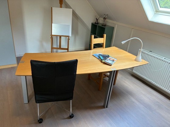 Image 1 of Table à cendres Desigh Harvink