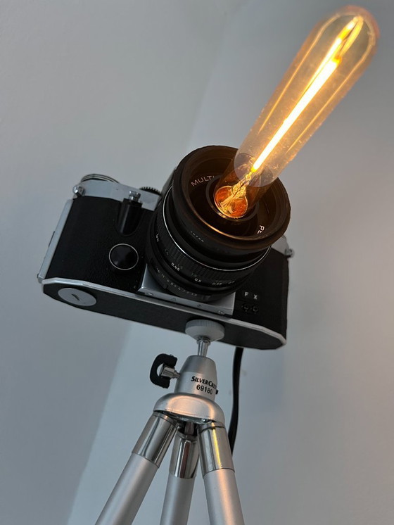 Image 1 of Lampe appareil photo Praktica vintage en métal