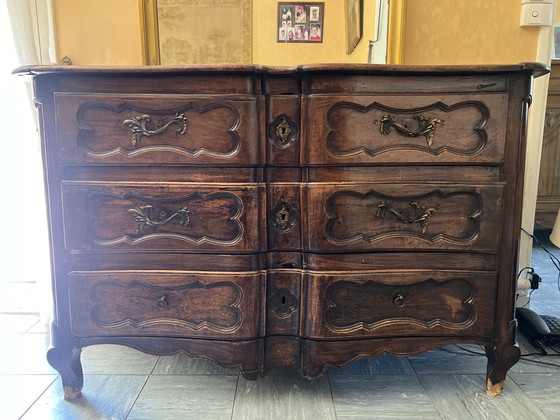 Image 1 of Antieke houten commode in Lodewijk XV-stijl met 3 laden.
