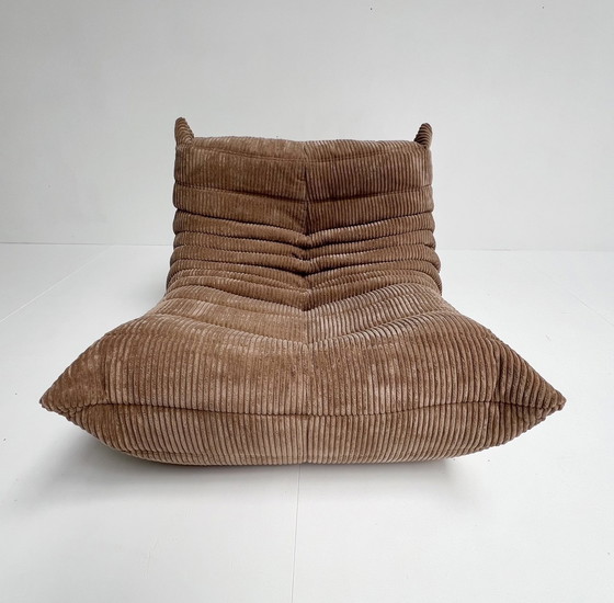 Image 1 of Beige 1-Sitzer Togo von Ligne Roset, 1990'S