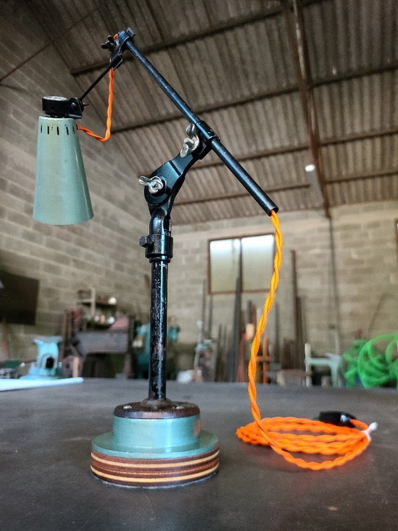 Image 1 of Lampada da officina Fostoria - cucitura articolata