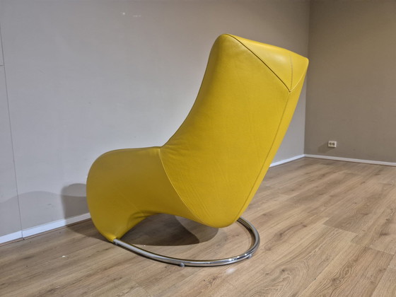Image 1 of Leolux Darius Fauteuil + Hocker - Geel - Leder - Nieuwstaat