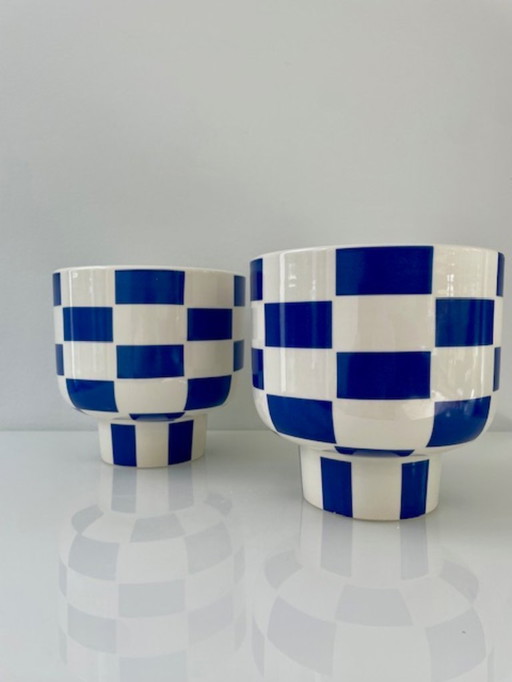 2er-Set moderne Töpfe mit blau-weißem Karomuster