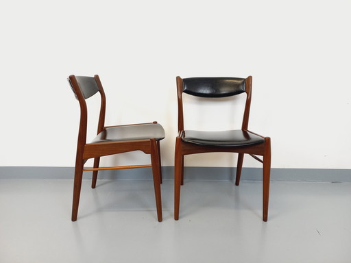 Paar vintage Scandinavische Teak en Skai stoelen uit de jaren 50 en 60