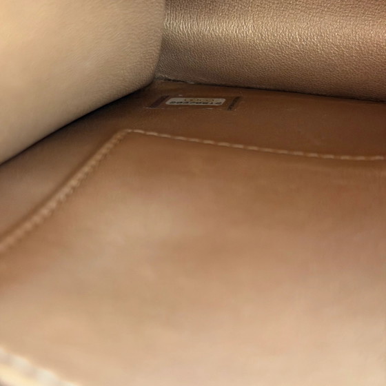 Chanel chic pearl flap bag – Sacs a bandouliere, Cuir (photo 20 of 20)