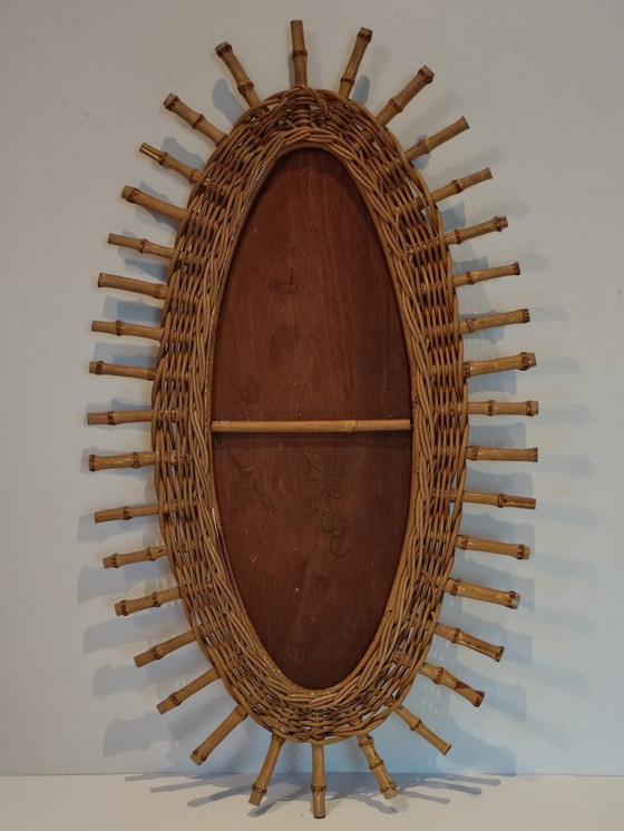 Image 1 of Ovale zonnespiegel in rotan