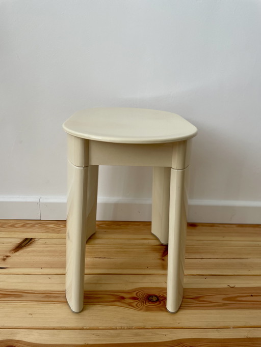 Taburete de Olaf von Bohr