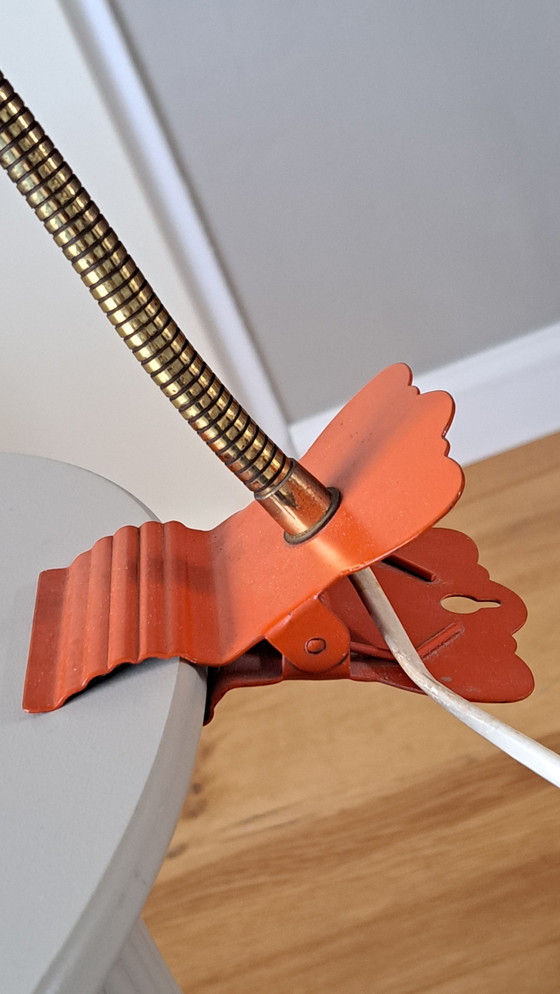 Image 1 of Lampada a morsetto Hala Vintage arancione e bianca - Design H. Busquet