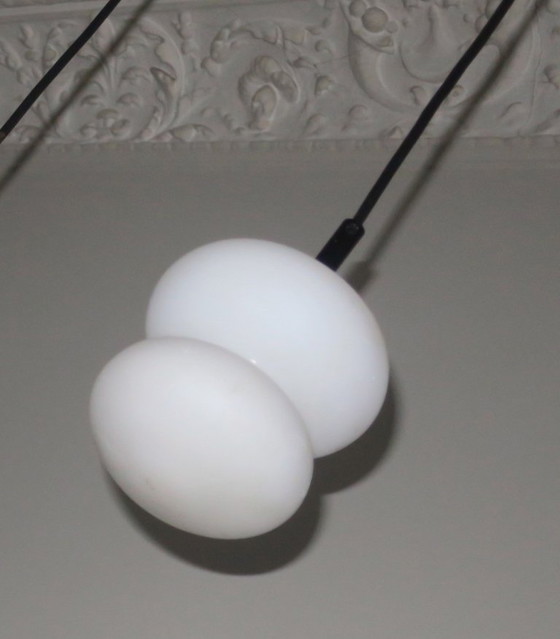 Image 1 of Ensemble de 3 suspensions en verre opale aux formes organiques, style Mid-Century, années 1960