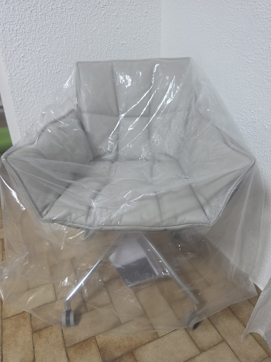 Image 1 of NEUF - " Juste déballé " Fauteuil Husk B&B Italia (Maxalto) - Cuir Gris