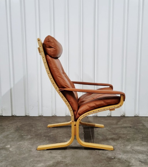 Poltrona Siesta disegnata da Ingmar Relling per Westnofa