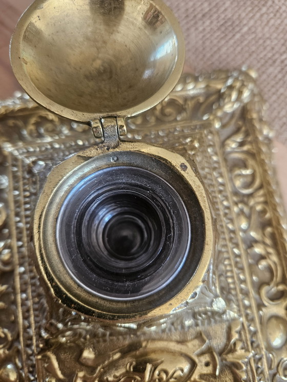 Image 1 of Antique French double desk inkwell – D.L. n°9 Déposé – Cast bronze with gilding, ca. 1880–1890