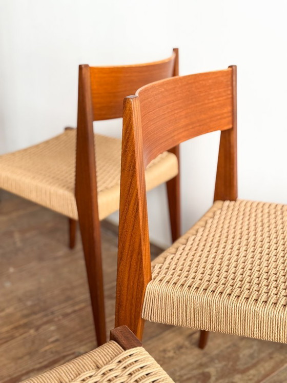 Image 1 of Set van 6 Teak Pia eetkamerstoelen van Poul Cadovius