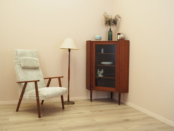 Danish teak corner display cabinet on tapered legs, 1960s – Wood (photo 3 of 12)