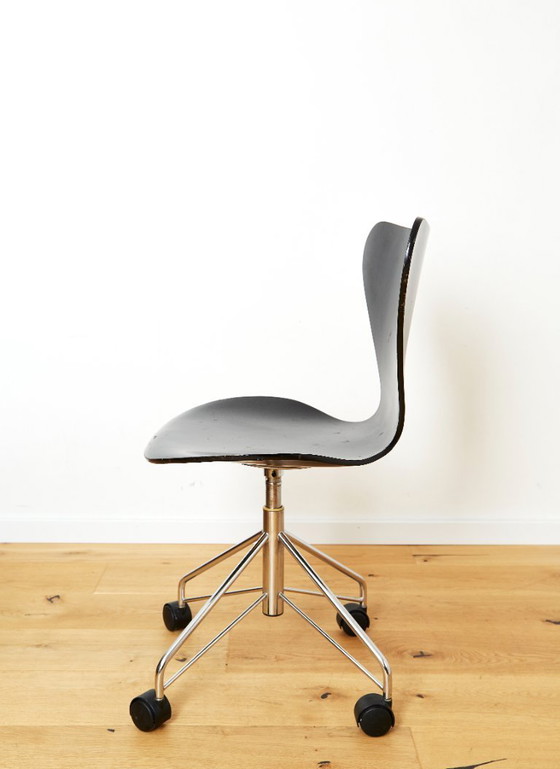 Image 1 of Arne Jacobsen 3117 Serie 7 Office Chair for Fritz Hansen
